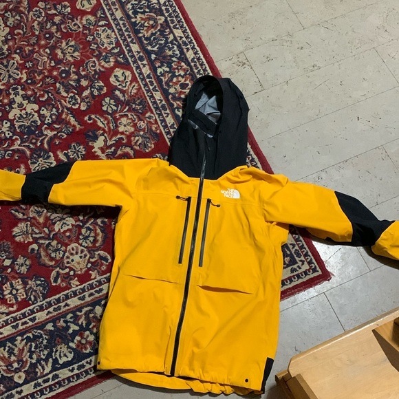 The North Face Other - The North Face Mens L5 Ski Jacket Summit Gld/Black Yellow Waterproof L